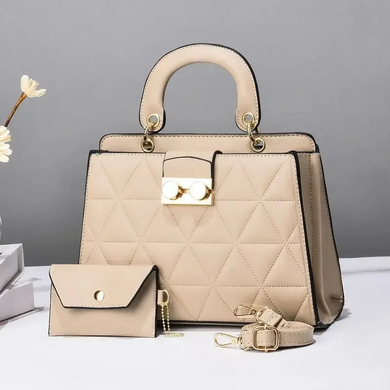 COnjunto Bolsa Tote + Carteira Feminina Minimalista em Couro Macio com Alça Transversal e Fecho em Zíper - ZAUVELLE