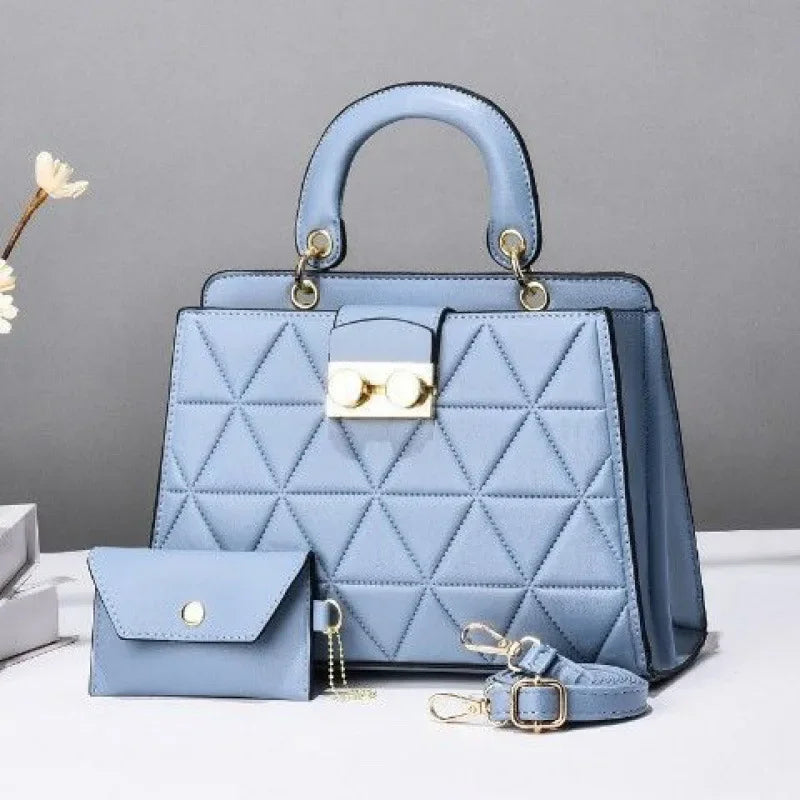 COnjunto Bolsa Tote + Carteira Feminina Minimalista em Couro Macio com Alça Transversal e Fecho em Zíper - ZAUVELLE