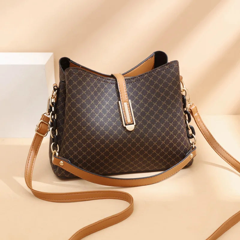 Bolsa Feminina Fashion Tipo Bucket – Vintage com Tassel e Alça Transversal - ZAUVELLE