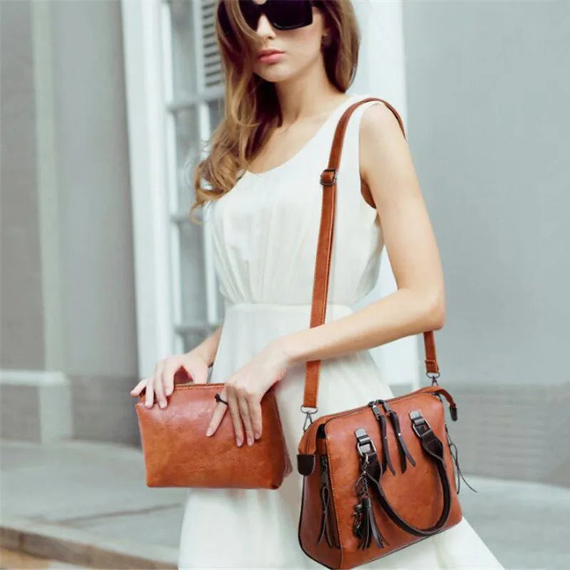 Kit 4 Bolsas Femininas de Luxo – Couro, Alça de Mão, Ombro e Carteira com Detalhe de Tassel - ZAUVELLE