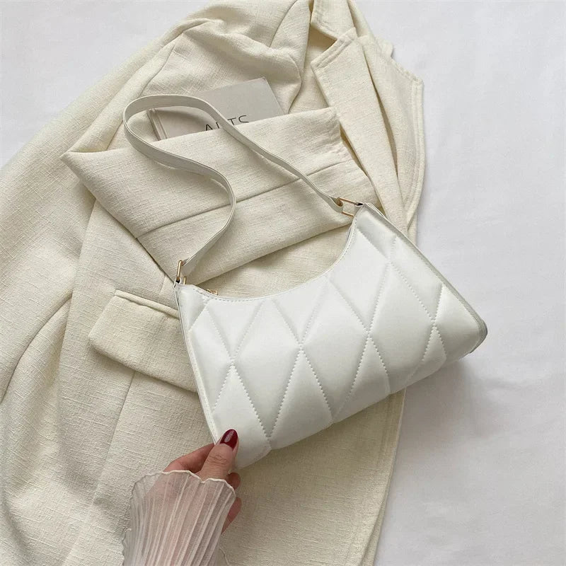 Bolsa Feminina Compacta em Couro Premium – Tendência 2025 - ZAUVELLE