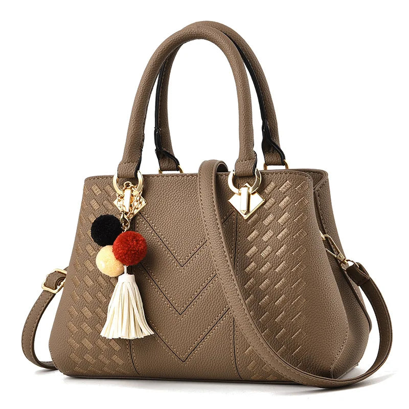 Bolsa Tote de Couro Genuíno para Mulheres – Luxo e Sofisticação para o Dia a Dia - ZAUVELLE