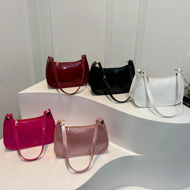 Bolsa de Ombro Hobo Feminina – Elegância Minimalista - ZAUVELLE